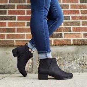 vionic joslyn ankle boot